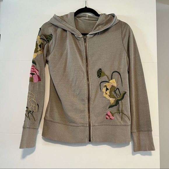 BCBG | Zip Up Embroidered Hoodie